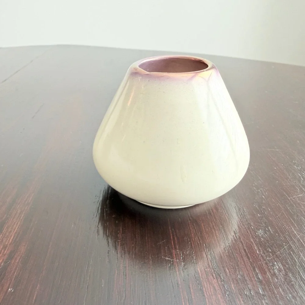 Vintage Freiburg Germany Souvenir Ceramic Bud Vase Iridescent Luster Rim 2.5in‎
